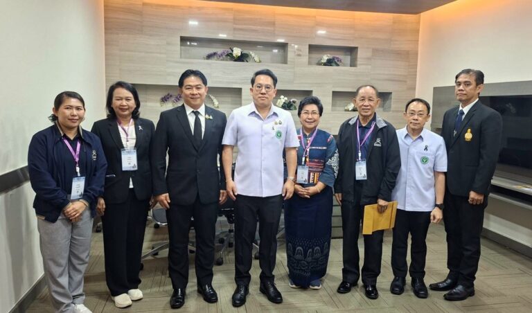 “สมัชชาสุขภาพเพชรบูรณ์ รุกพบ รมว.สธ. ปักหมุดยุทธศาสตร์ปี 70 ลุยดูแลผู้สูงอายุ-พระสงฆ์ ดึงคนรุ่นใหม่ร่วมขับเคลื่อน”