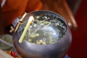 เพชรบูรณ์:นักเสี่ยงโชคแห่ส่องเลขเด็ด