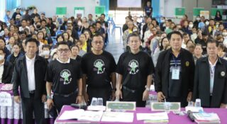 นายอำเภอบึงสามพัน ลงพื้นที่ตรวจเยี่ยมหน่วยเลือกตั้ง กำชับเจ้าหน้าที่ปฏิบัติงานด้วยความโปร่งใส-เที่ยงธรรม